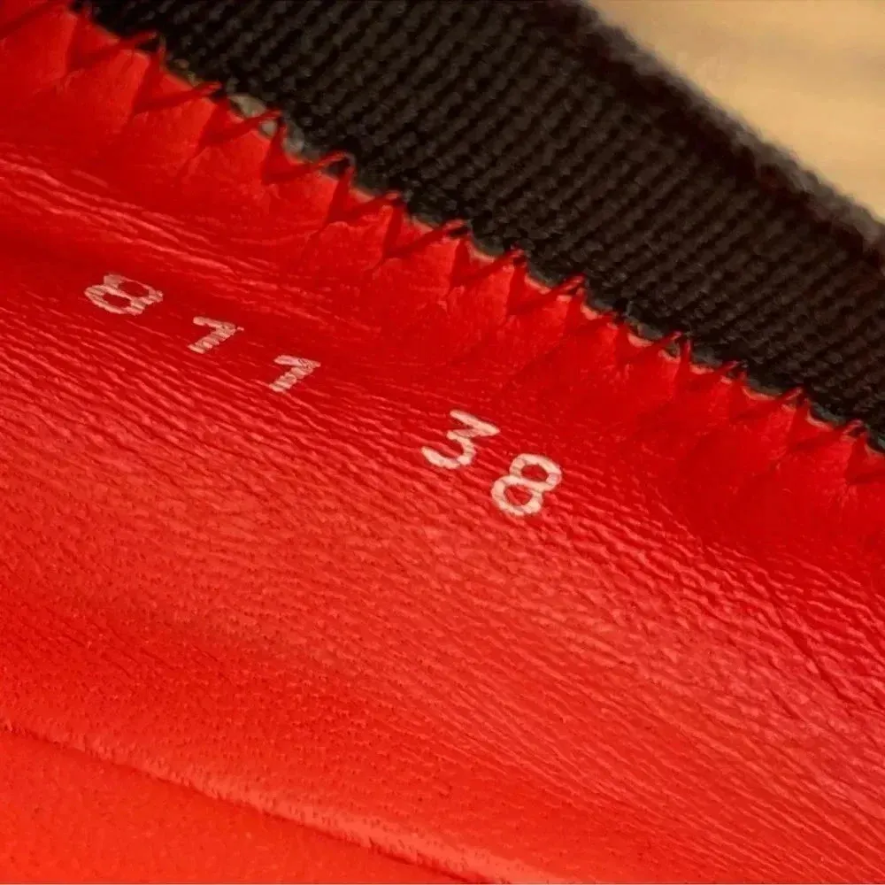 Pas de rouge wedge shoes size 7.5 Black - Image 10