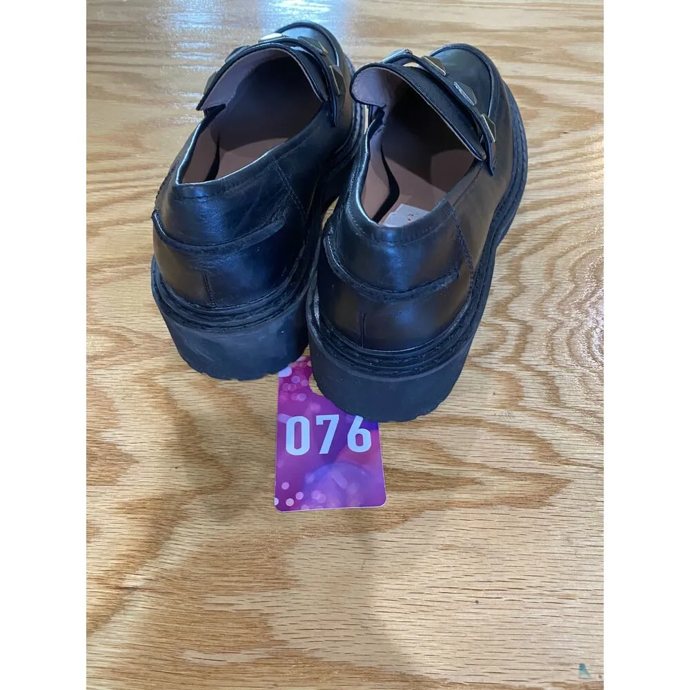 Linea Paolo Essex Women's 8.5 M Black Leather Studded Slip - Image 4