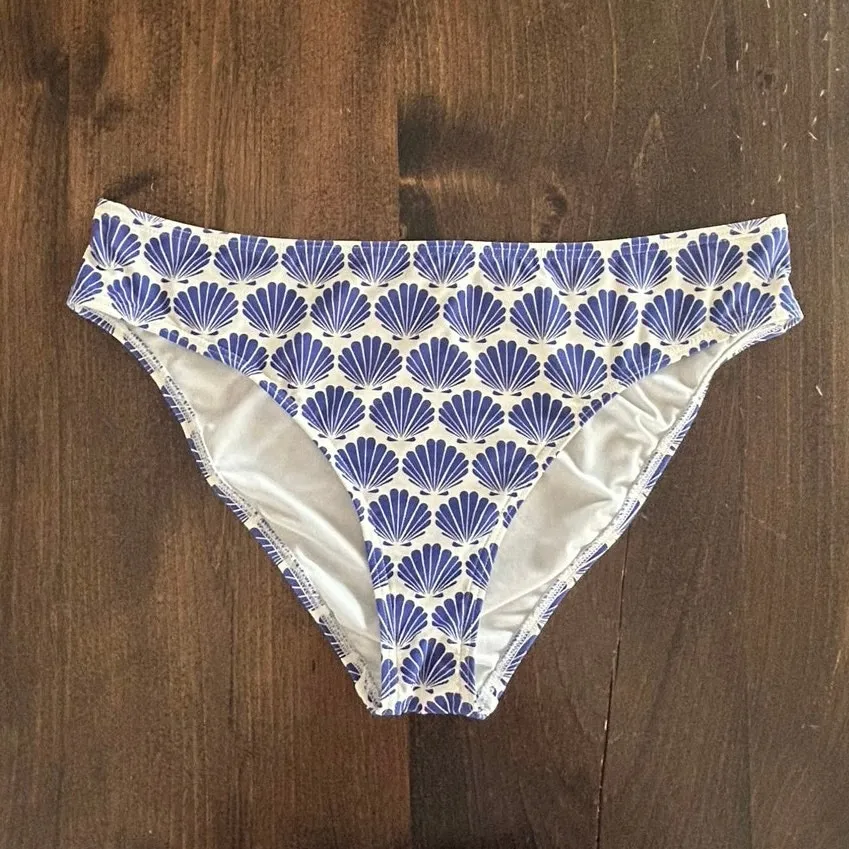 Kate Spade‎ New York Shell Print Blue White Bandeau Bikini Swim Bottoms Women’s - Image 3