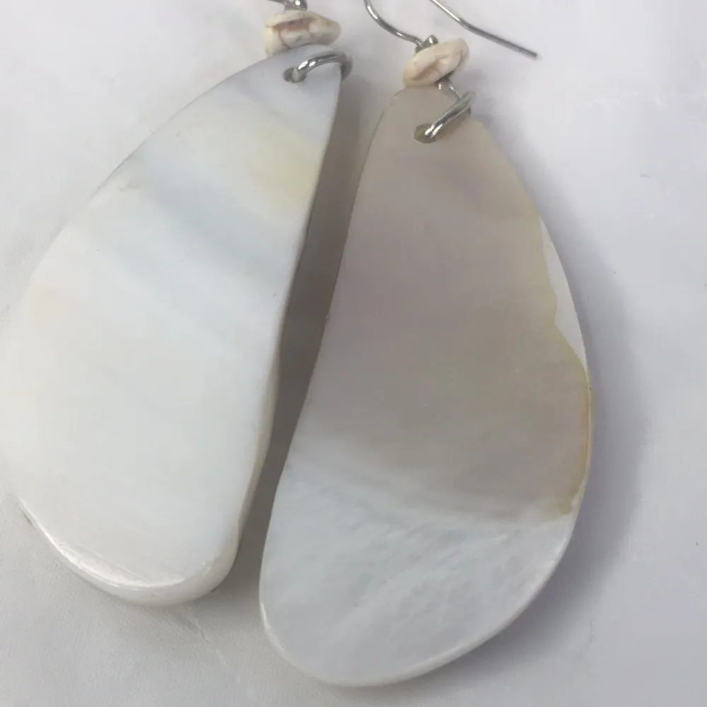 Mother of Pearl Shell earring statement 2.5" long natural White - Image 3