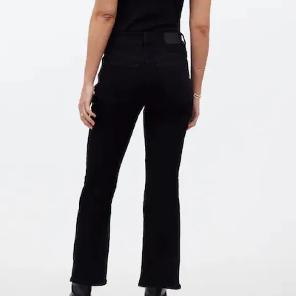 NWT Madewell Black Petite Mid Rise Kick Out Crop Jeans Size 26 Petite - Image 2