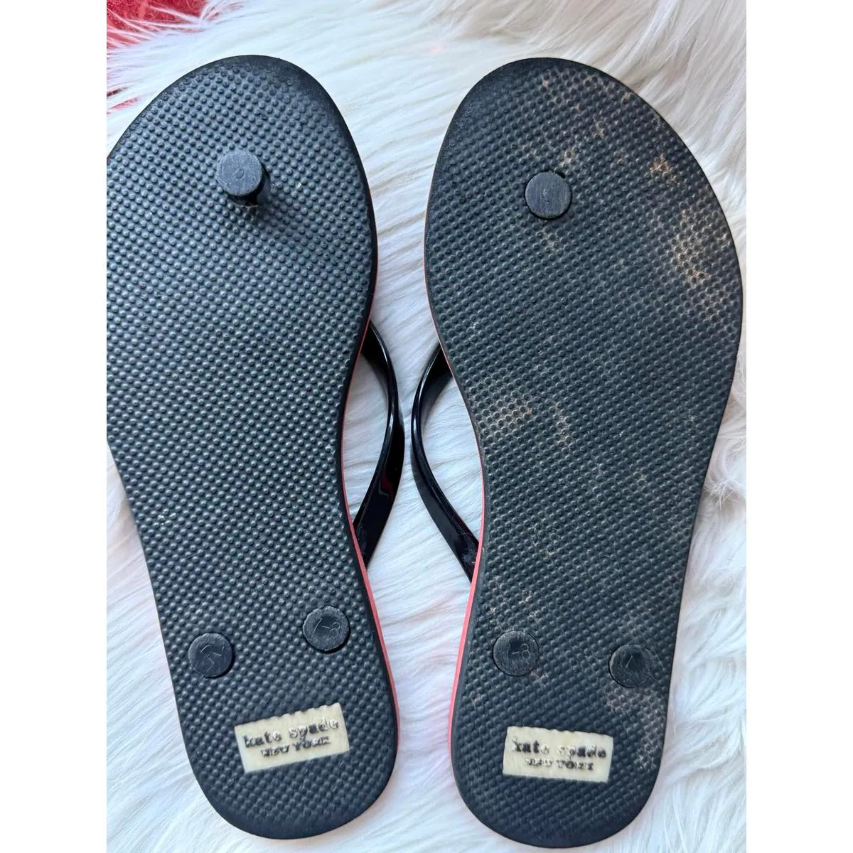 Kate Spade Women's Flip Flop Sandals with Geometric Pattern - Image 2