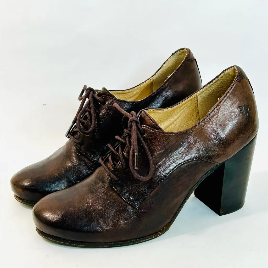 Frye Carson Heel Oxfords Chocolate Brown Leather, Lace up, size 8.5 - Image 2