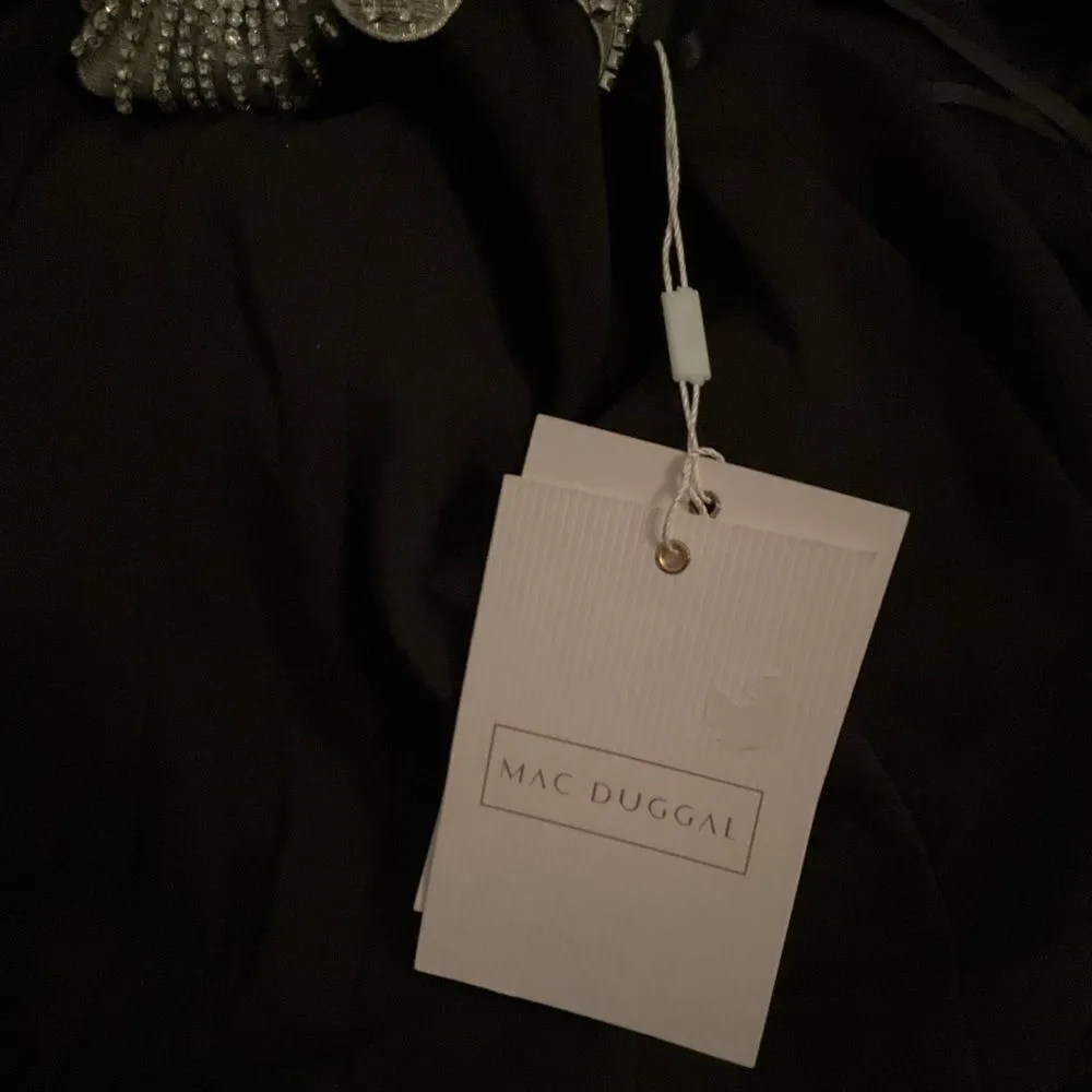 Mac Duggal 11810 Womens Black Crepe One Shoulder Gown With Flower 4 - Image 15