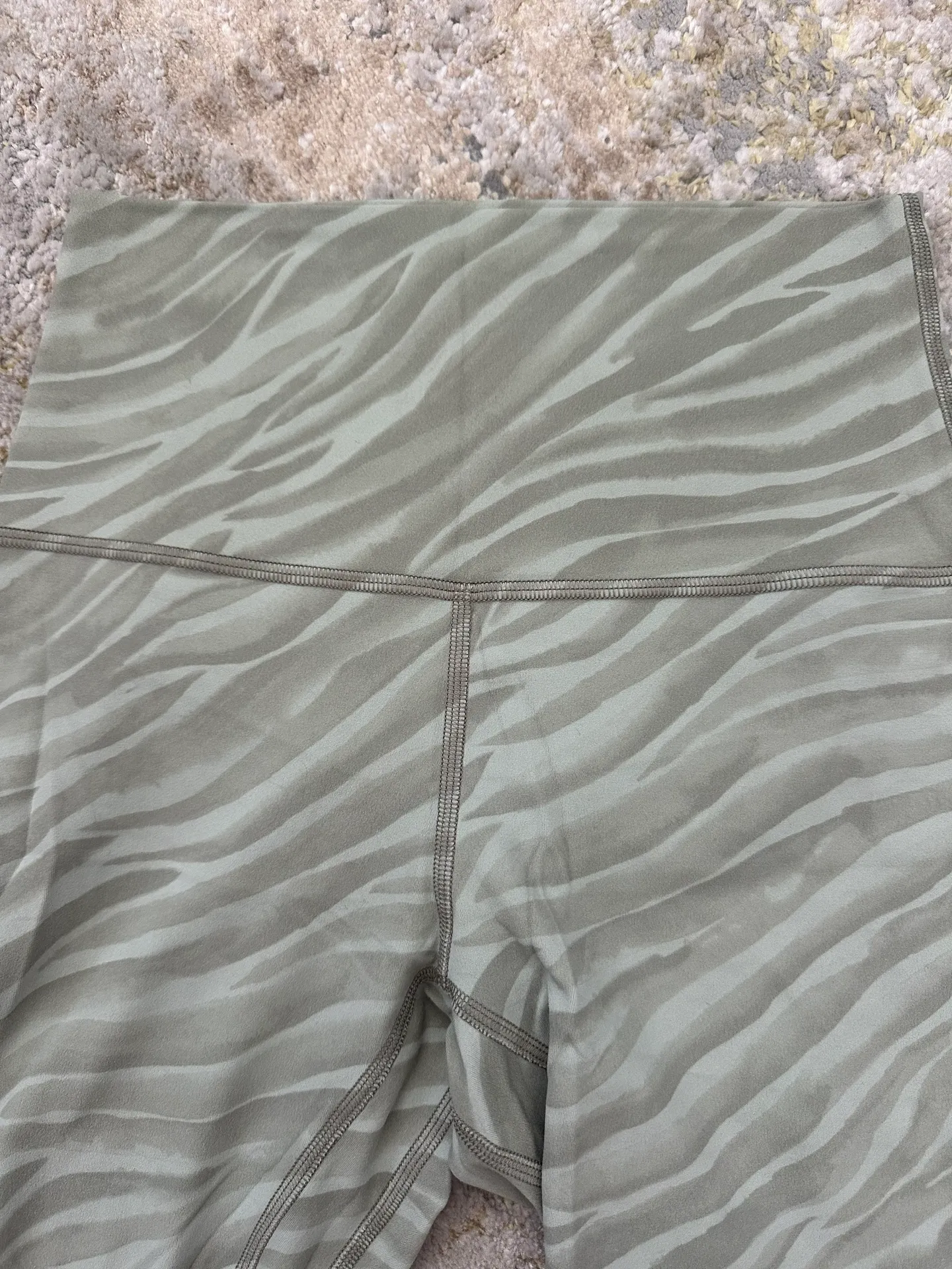 Align Shorts 8” - Image 2