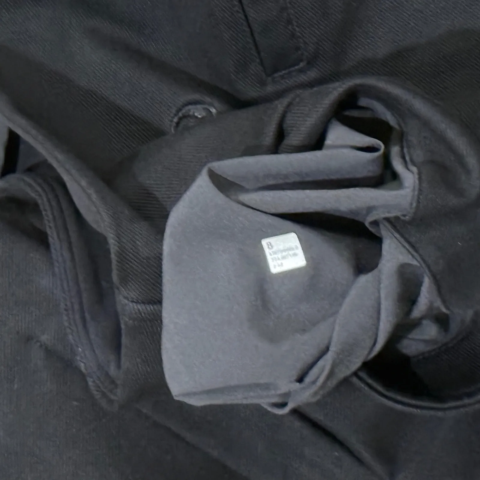 Lululemon Utilitech Relaxed Fit High Rise Short 3.5" Size 8 Black - Image 5