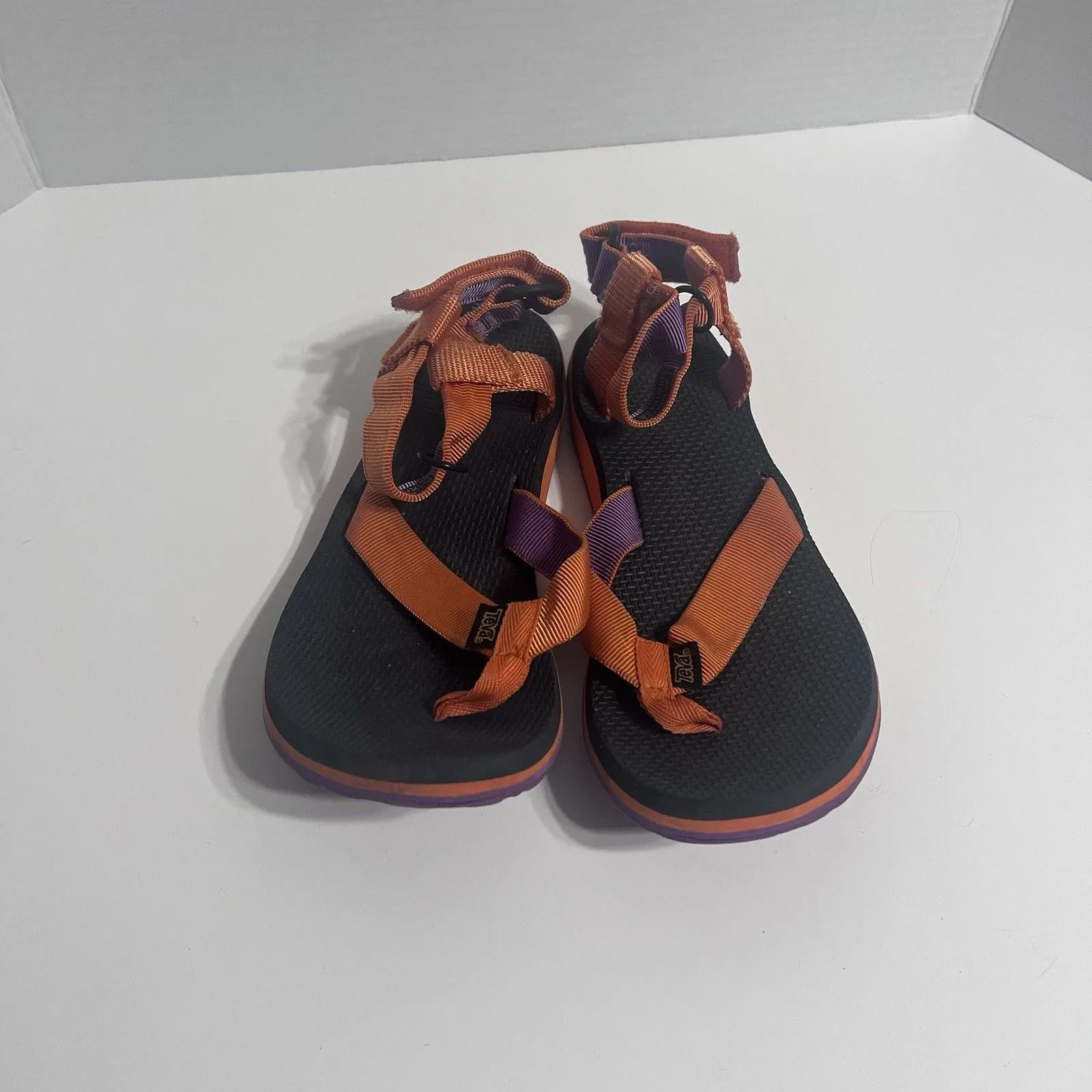 Teva Women Thong Sandals Sz 8 Orange Strappy Universal Outdoor Adventure Shoes - Image 2