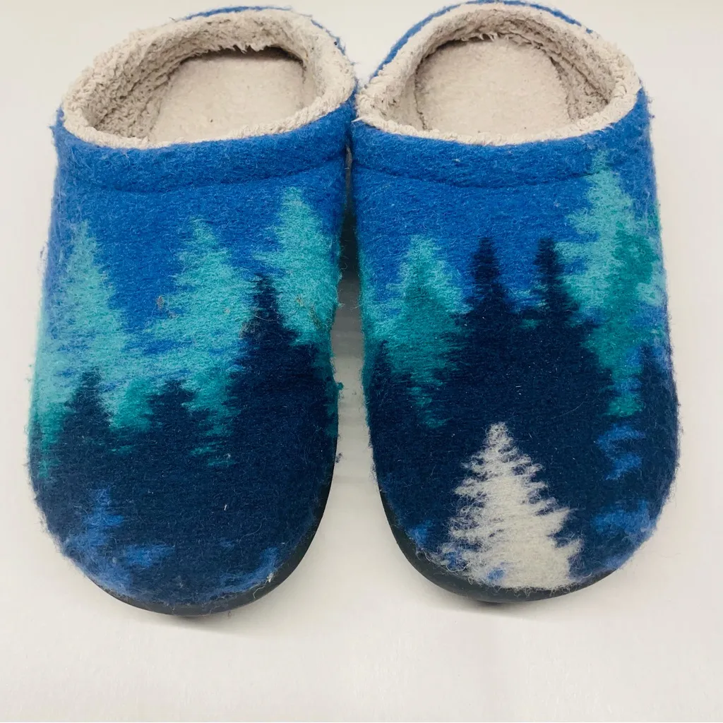L.L.Bean Daybreak Scuffs Motif Wool Slippers Blue Ombre Trees Women’s 8 - Image 6
