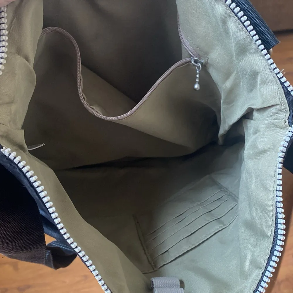 Preloved Black  Baggalini Crossbody - Image 5