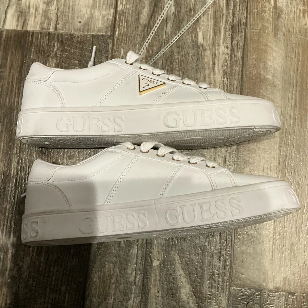 Women's Guess White Sneakers Size 7 - Image 7