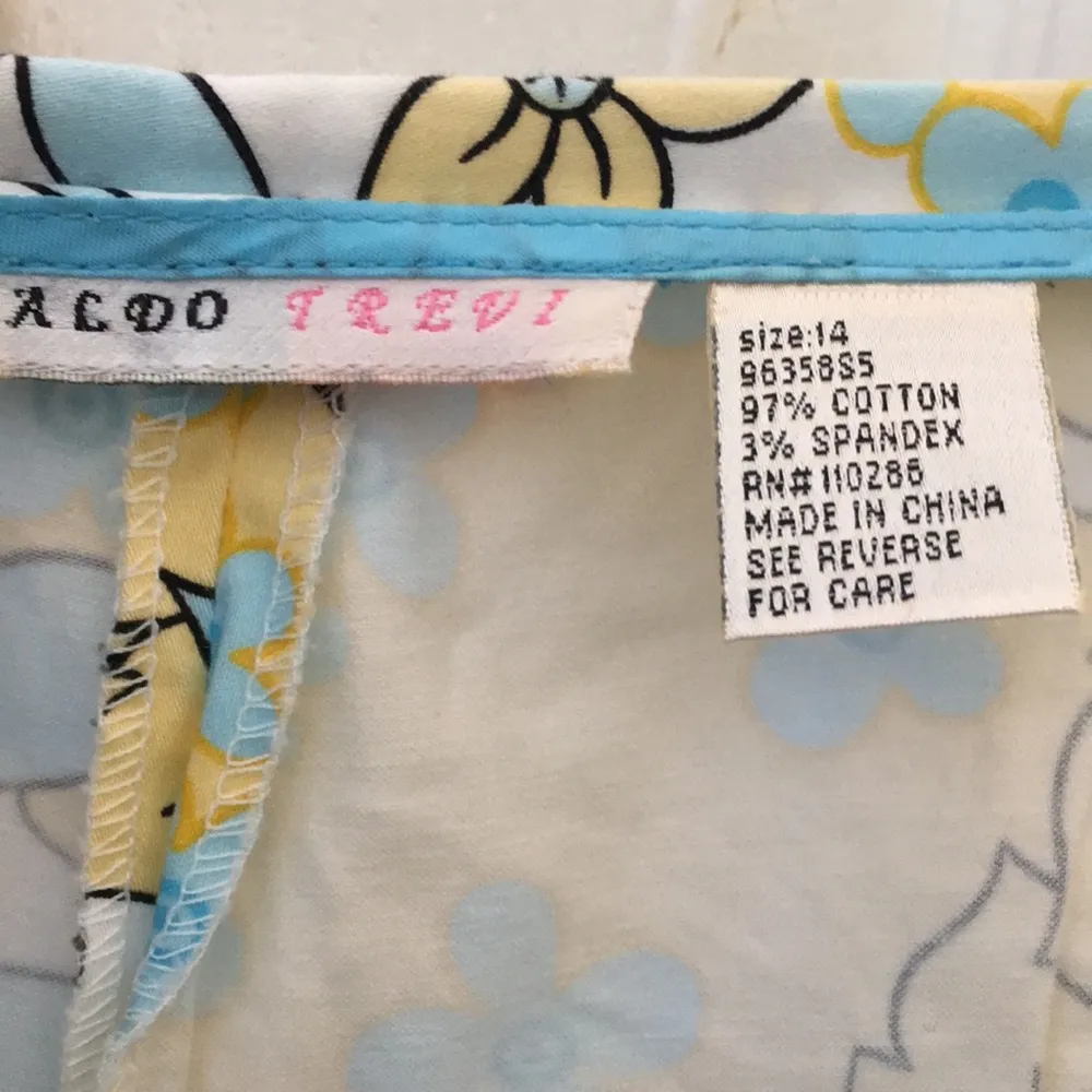 FINAL MARKDOWN Ladies’ Aldo Trevi Cropped Slacks (14) - Image 8