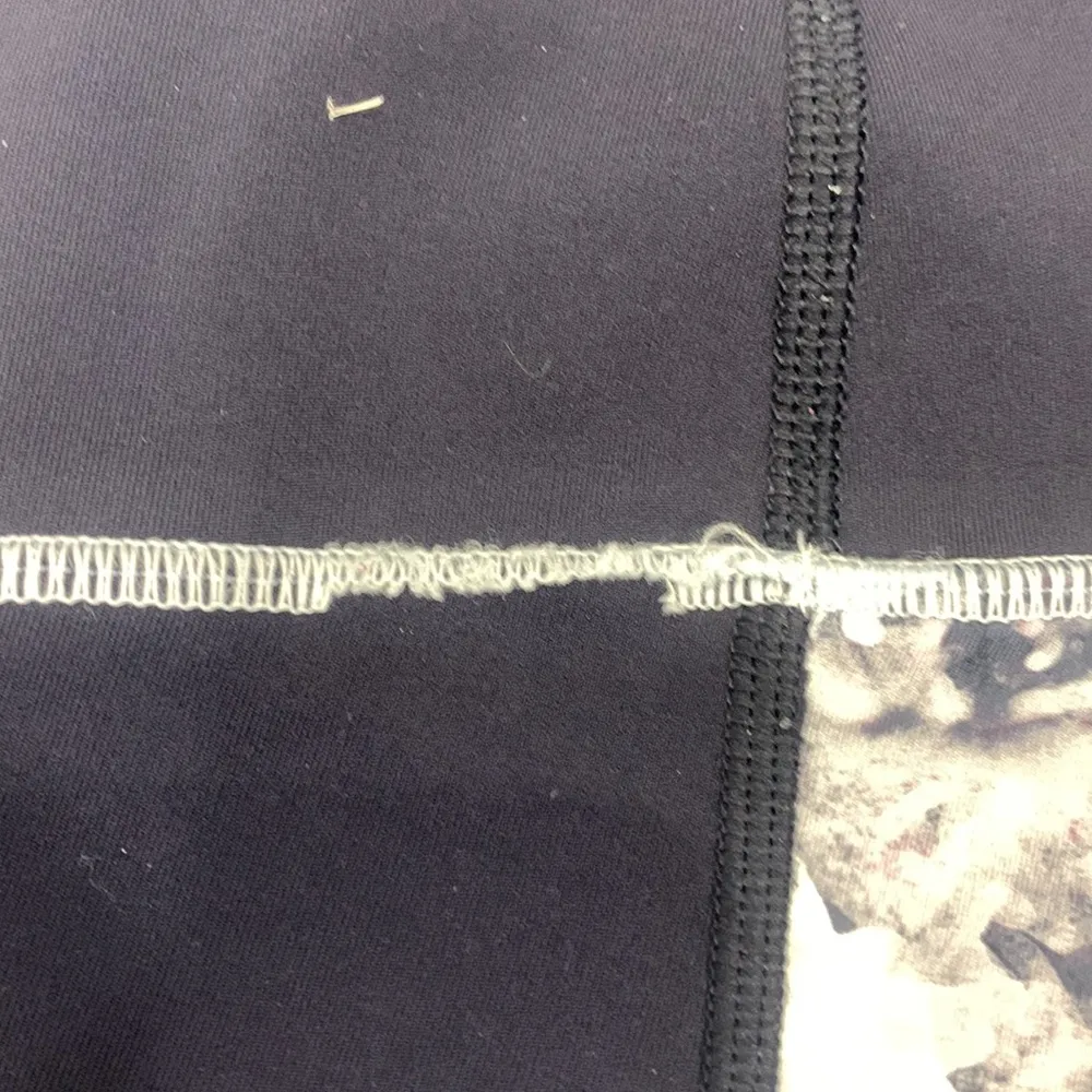 If You’re Lucky Navy Blue Crop Leggings Size 4 - Image 10