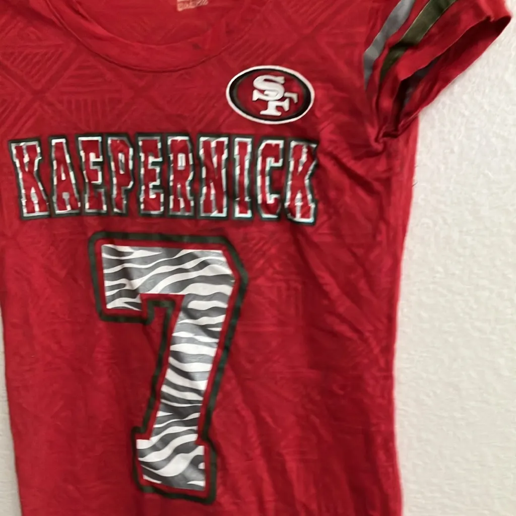 FINAL MARKDOWN Junior San Francisco 49’ers kaepernick top large - Image 2