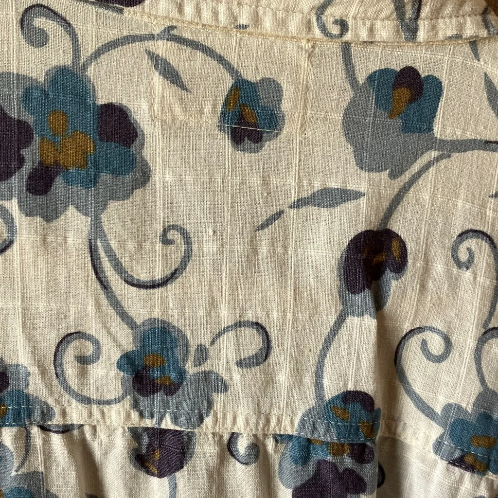 FINAL MARKDOWN HGNY Jeans Floral Linen Blend Top large Blue - Image 14