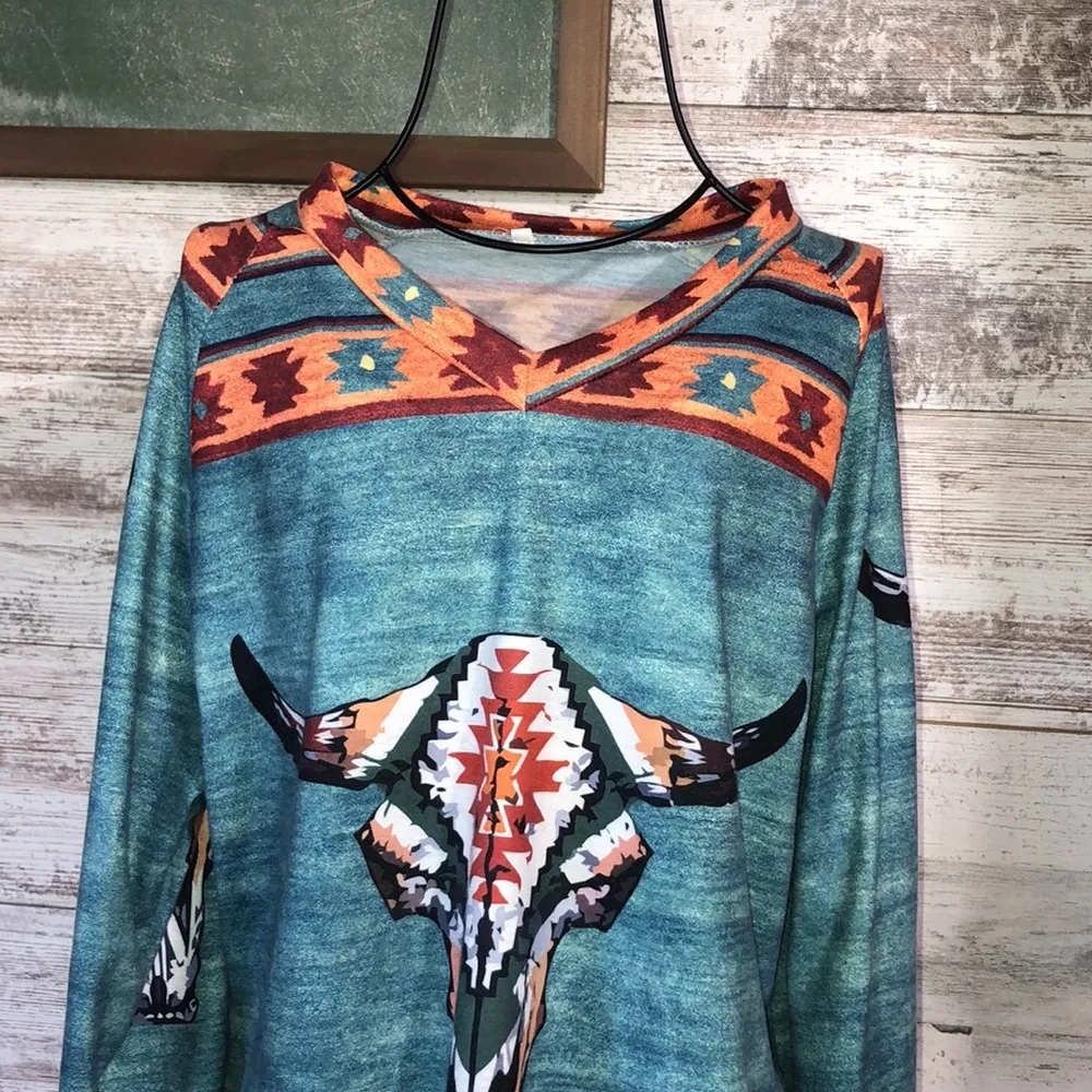 Boho western print long sleeve top size small country western rodeo Aztec tribal Blue - Image 3