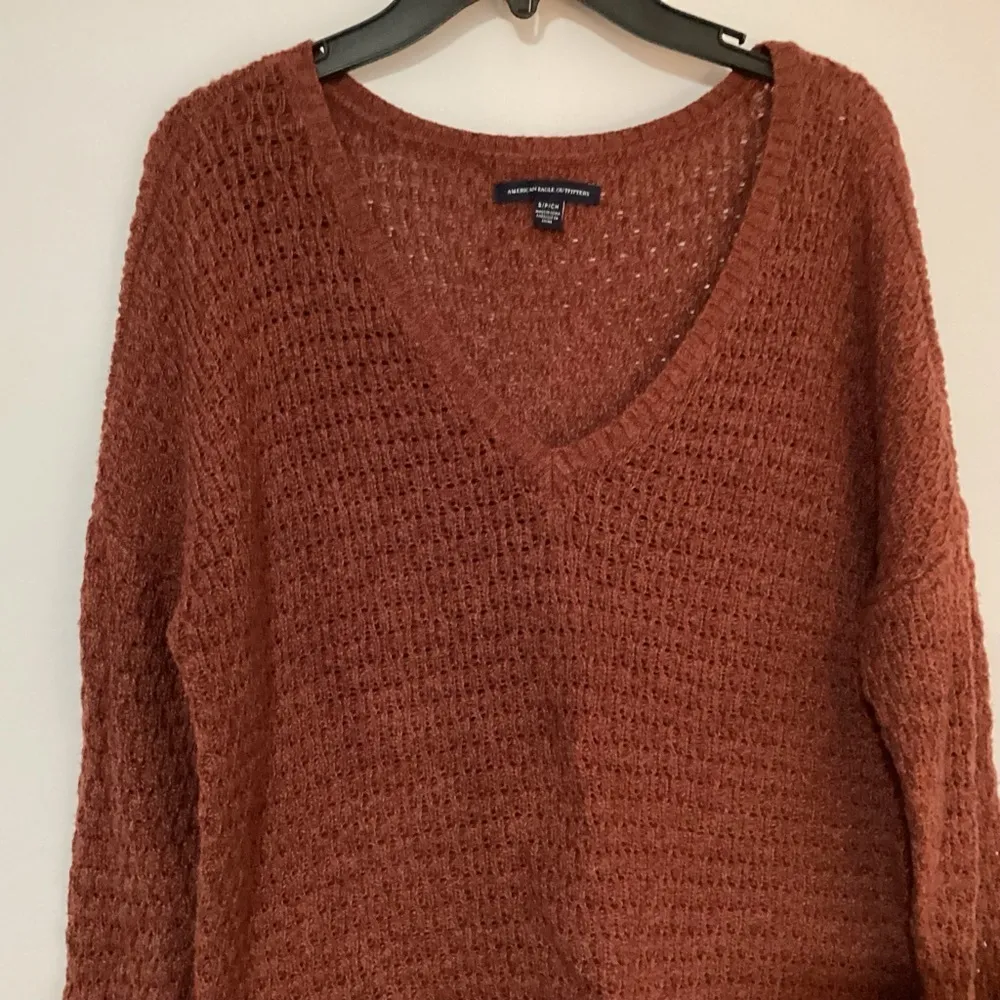 American Eagle Outfitters V-Neck Sweater Small - Image 5