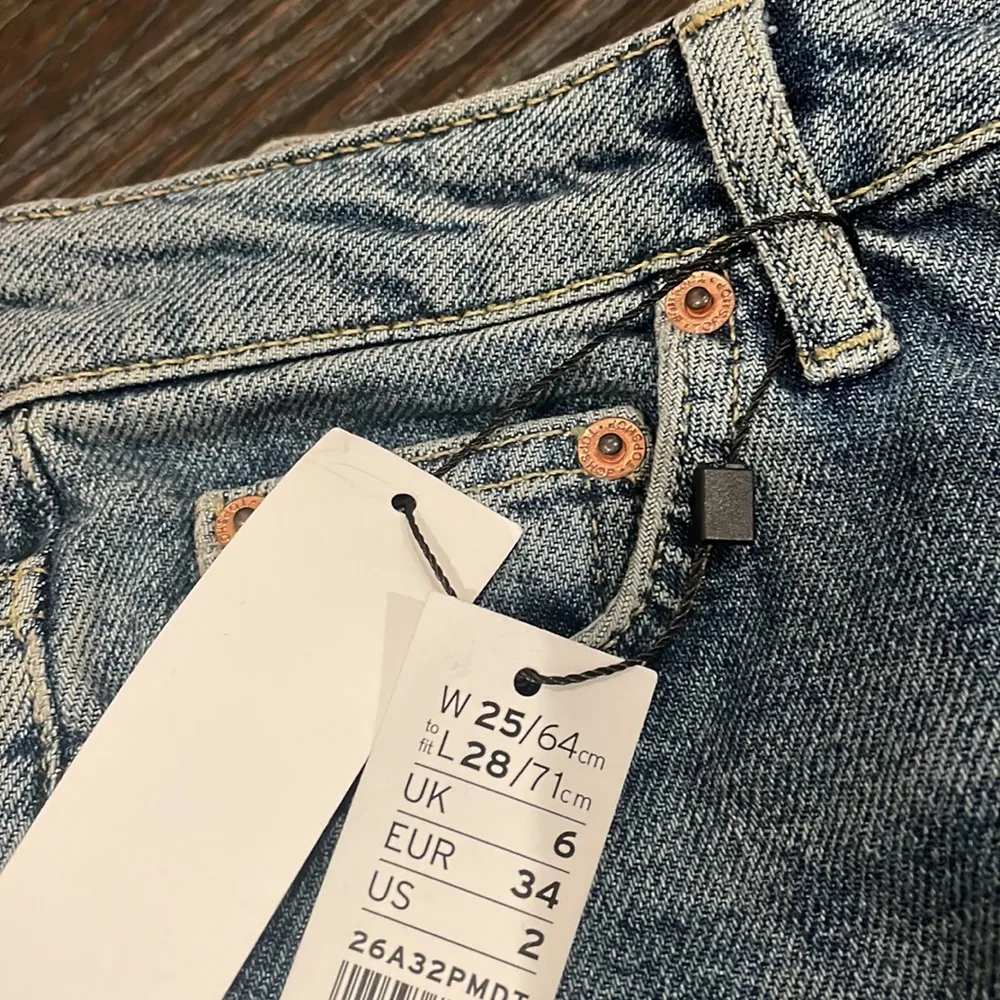 NWT Topshop petite high waisted straight leg jeans 25 x 28 l - Image 4