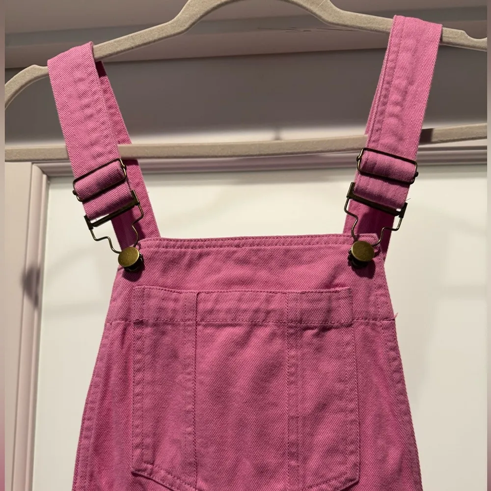 & MERCI Pink Denim Overalls Size M 100% Cotton Barbiecore Summer Trendy Raw Hem - Image 2