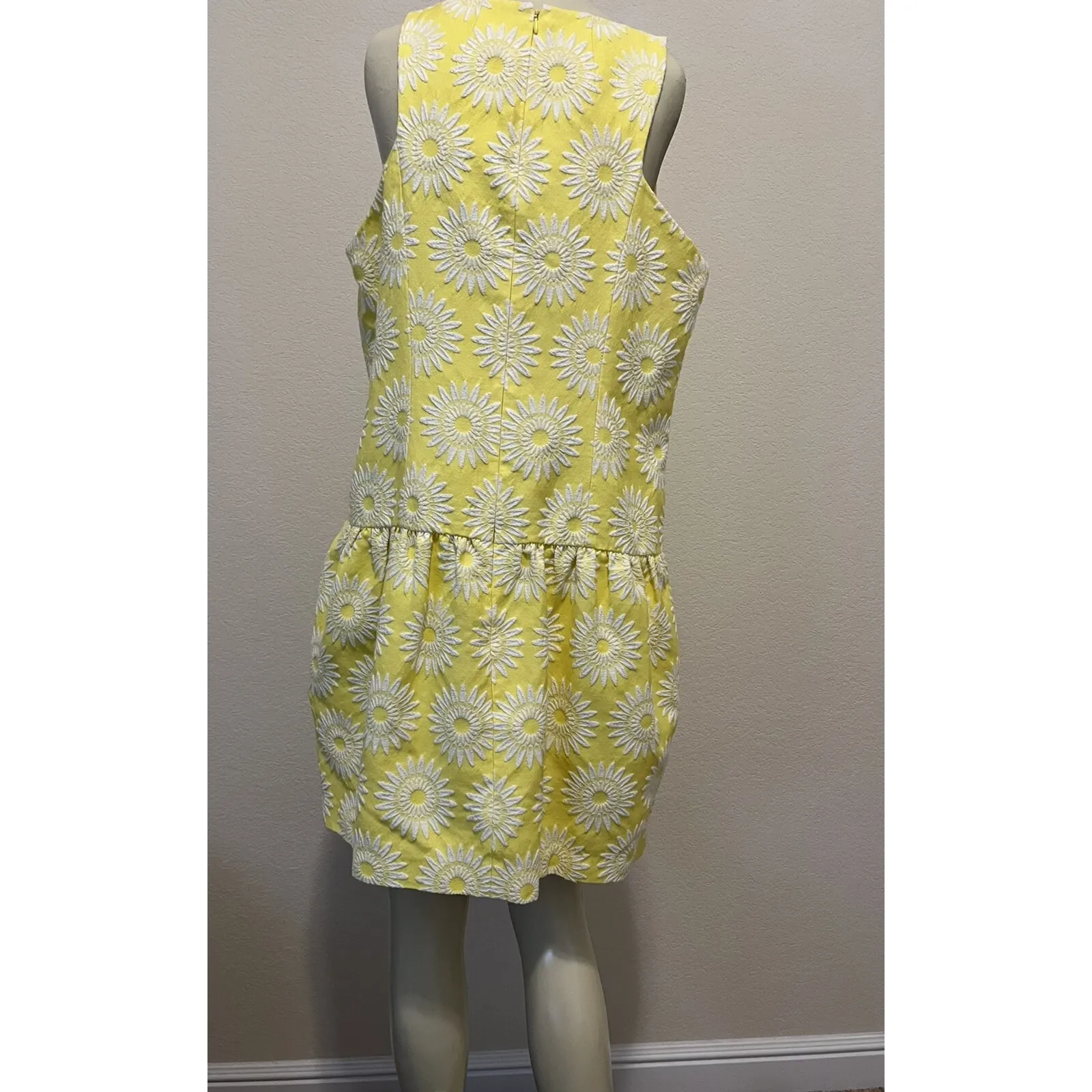#16 Women's Textured Yellow and White Drop Waist Dress by Tori Richard, Sz:12 - Image 2