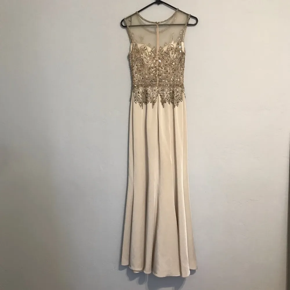 Bicici & Coty Beige Embellished Beaded Prom/Evening/Formal Gown Dress - Image 5