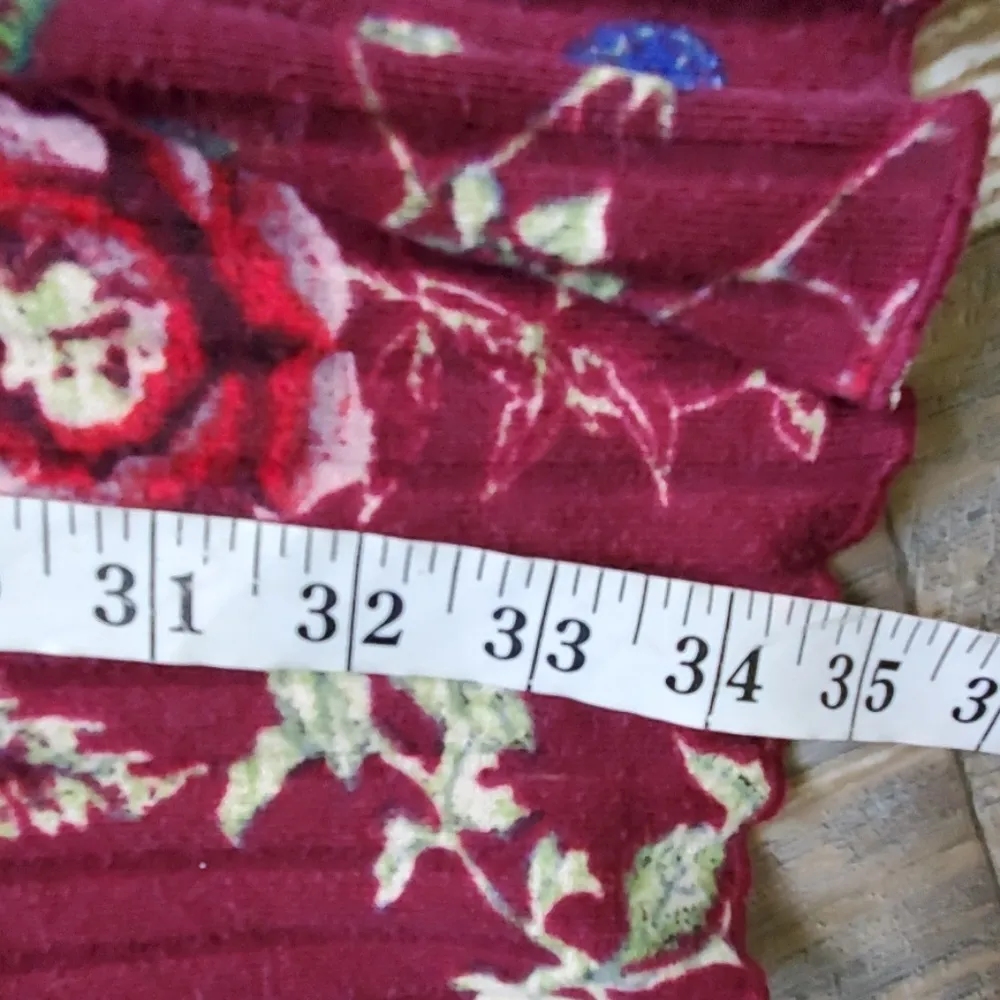 Love, fire long sleeve dress size large - Image 6