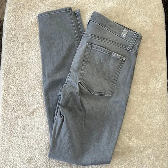 EUC 7 For All Mankind Skinny Jeans - Image 2