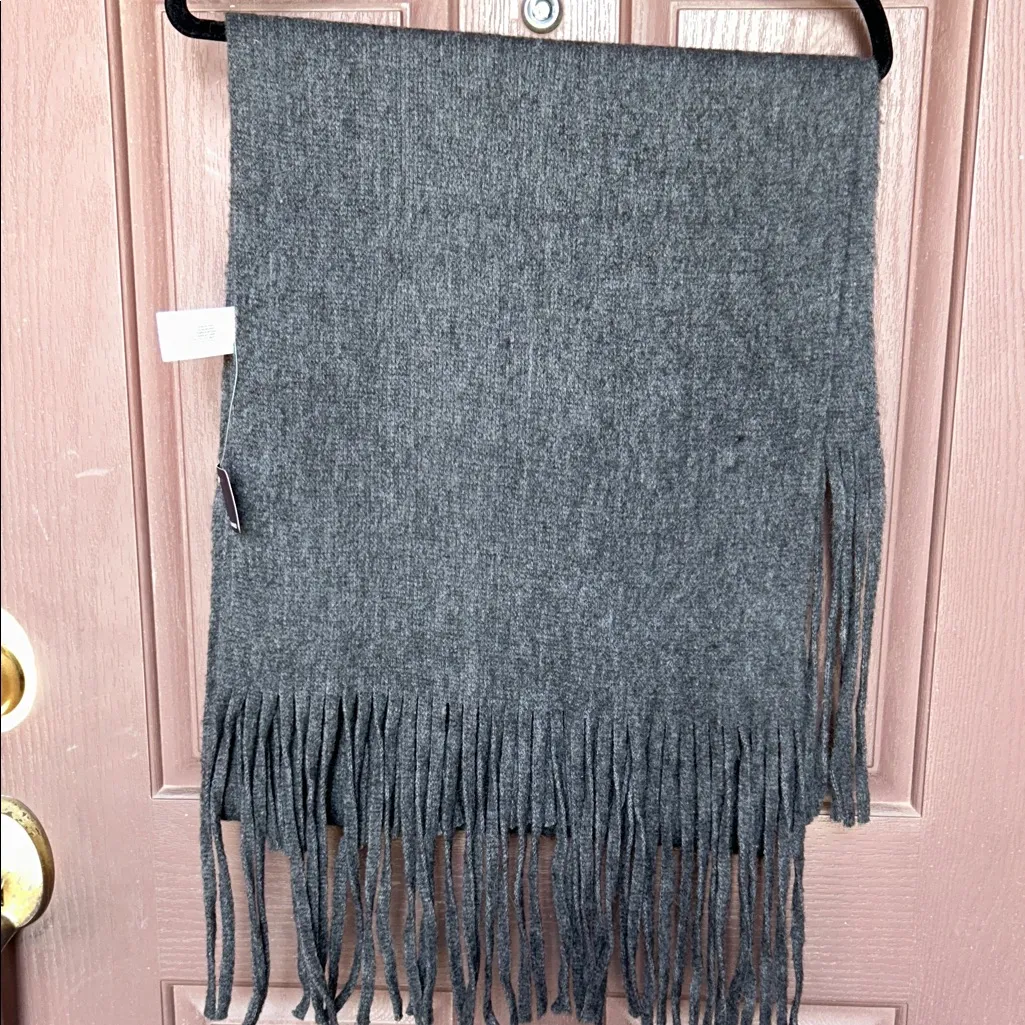 Lucky Brand Gray Fringe Scarf - Image 2