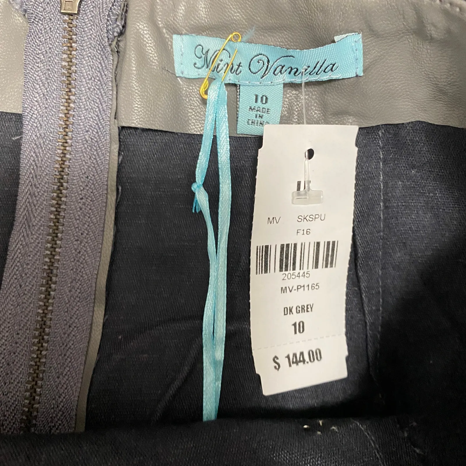 LF Mint Vanilla Dark Grey Faux Leather Studded Mini Skirt Women's Size 10 NWT - Image 4