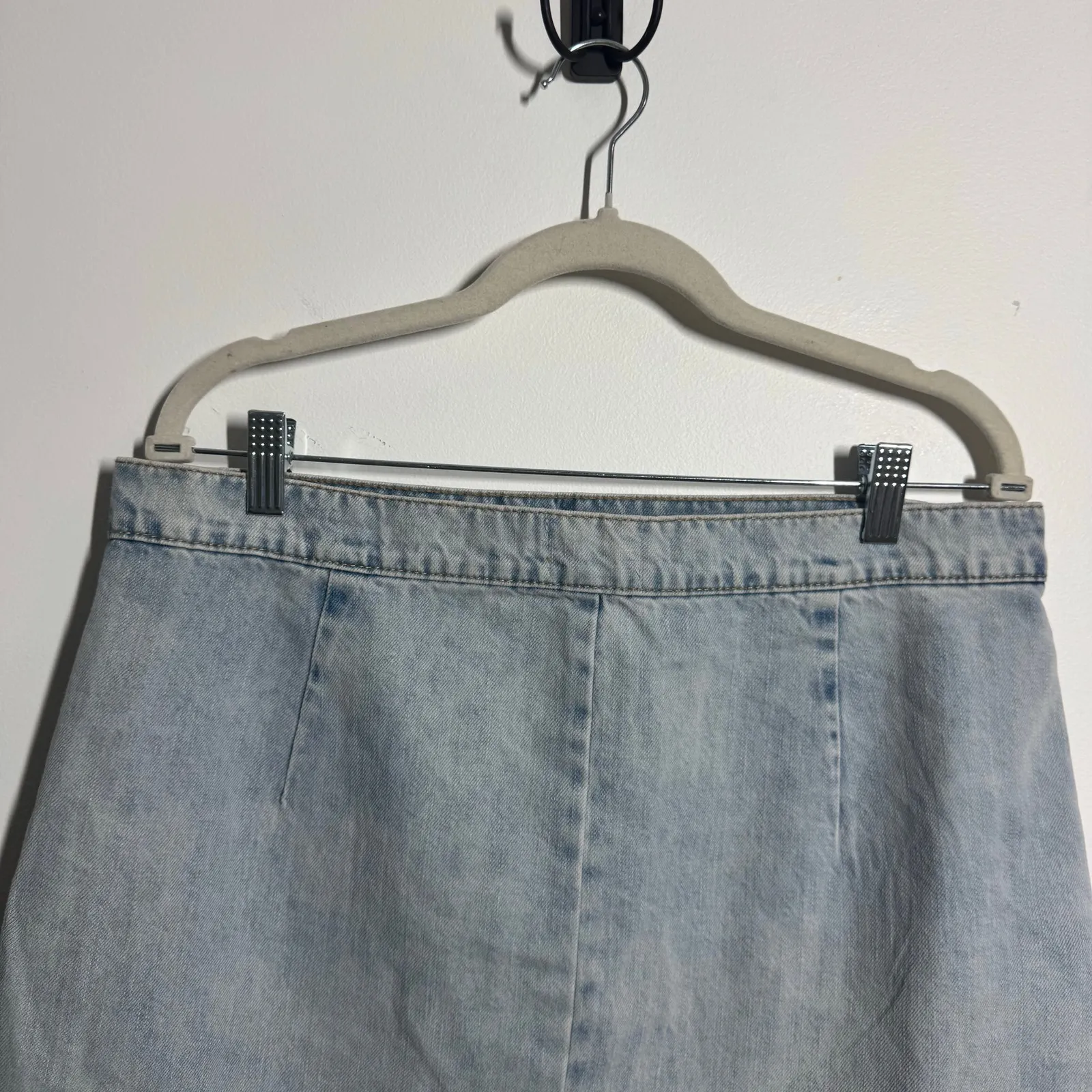 Y2K Denim Mini Skirt Juniors 14 Blue Light Wash Minimal Preppy Casual Bratz - Image 3