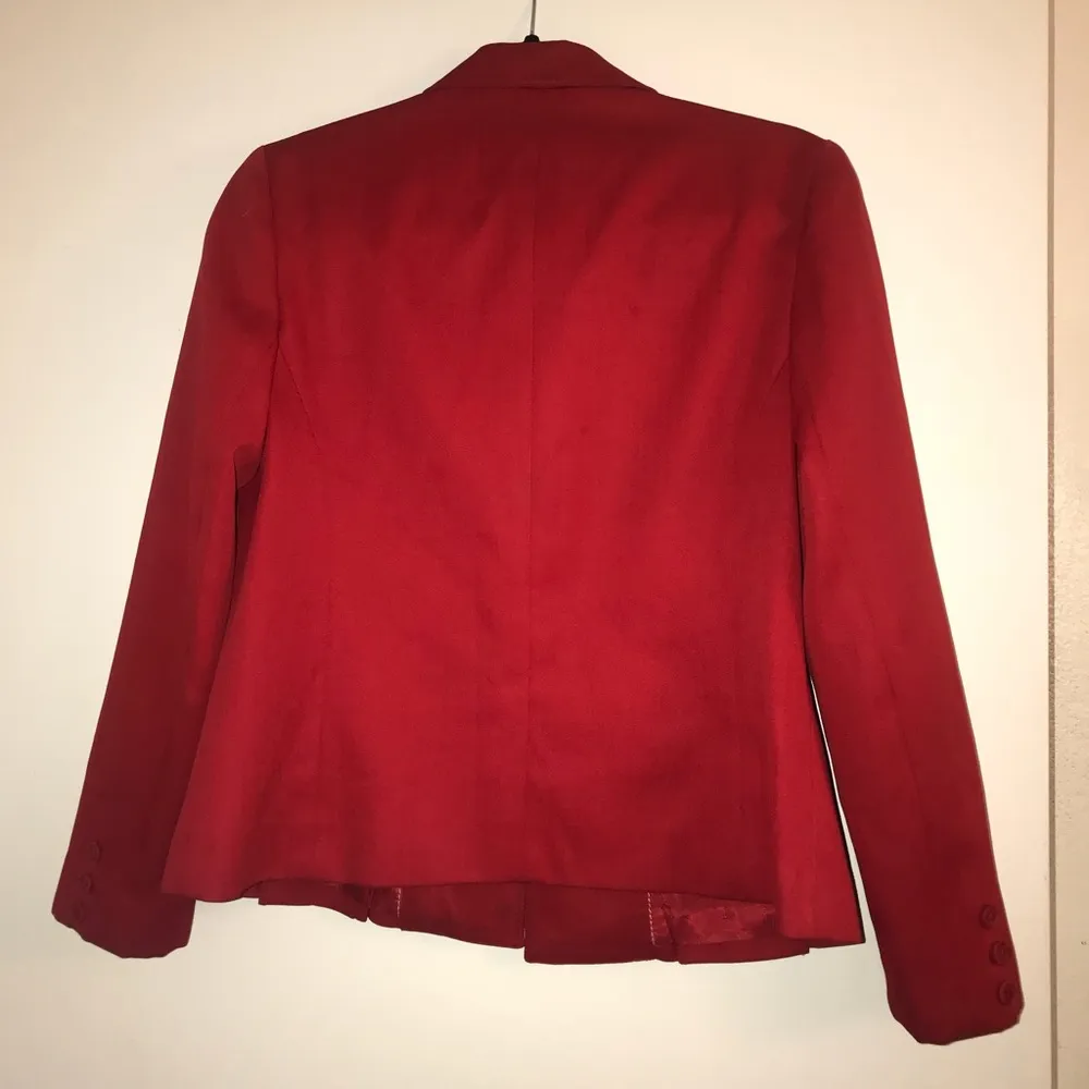 10 LG Vintage red button blazer - Image 5