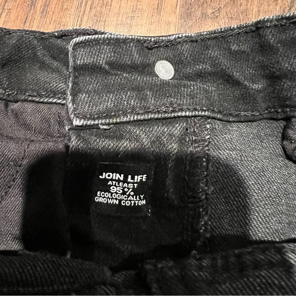 Zara Black High Waisted Cutoff Denim Shorts | Size 6 - Image 5