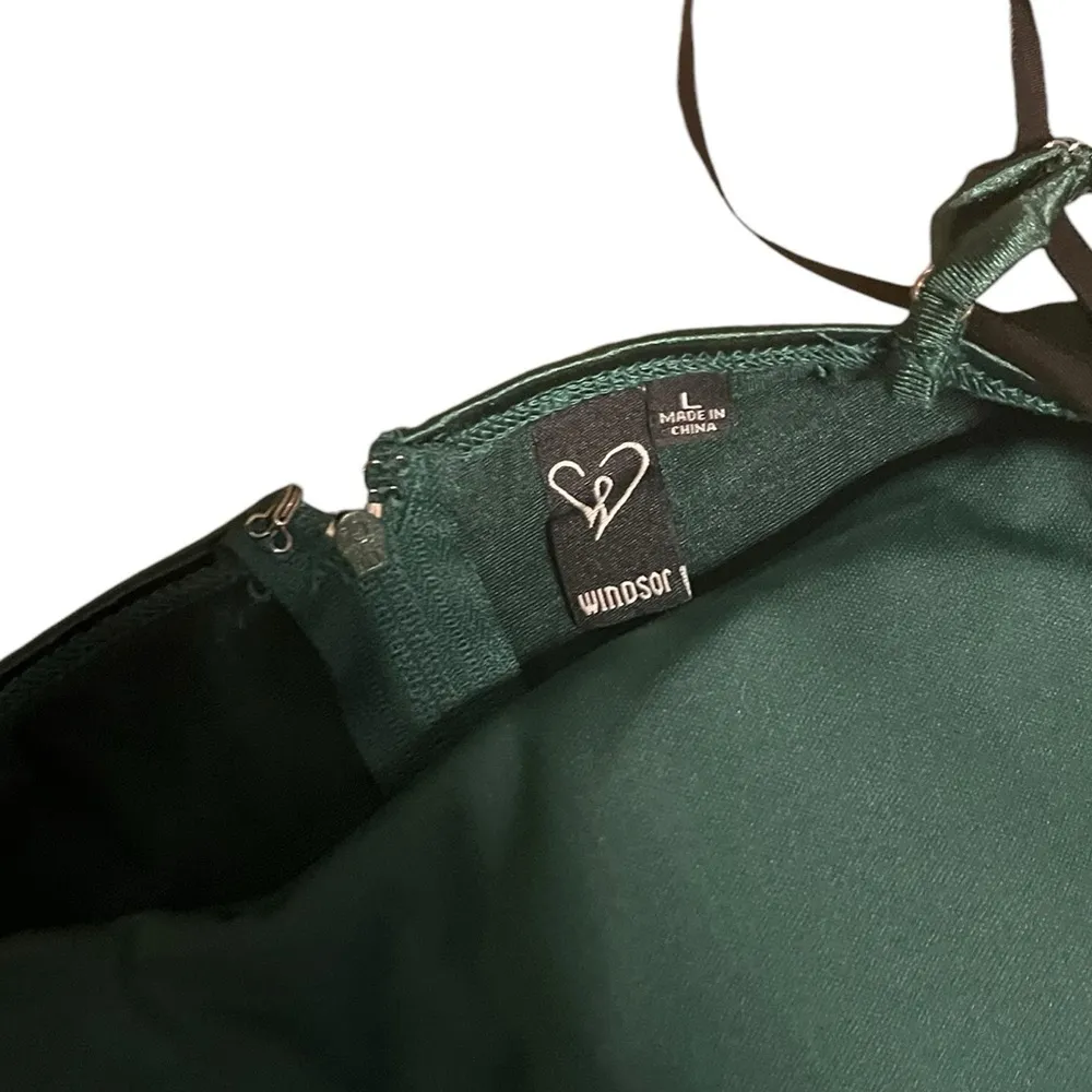 Windsor Hunter green Formal Satin Midi Dress Large - Image 2