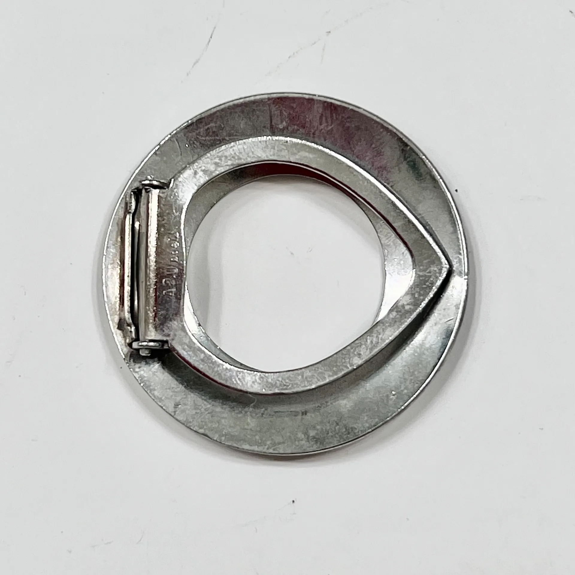 Vintage  Scarf Brooch Pin Clip Silver Tone Modern Style - Image 2