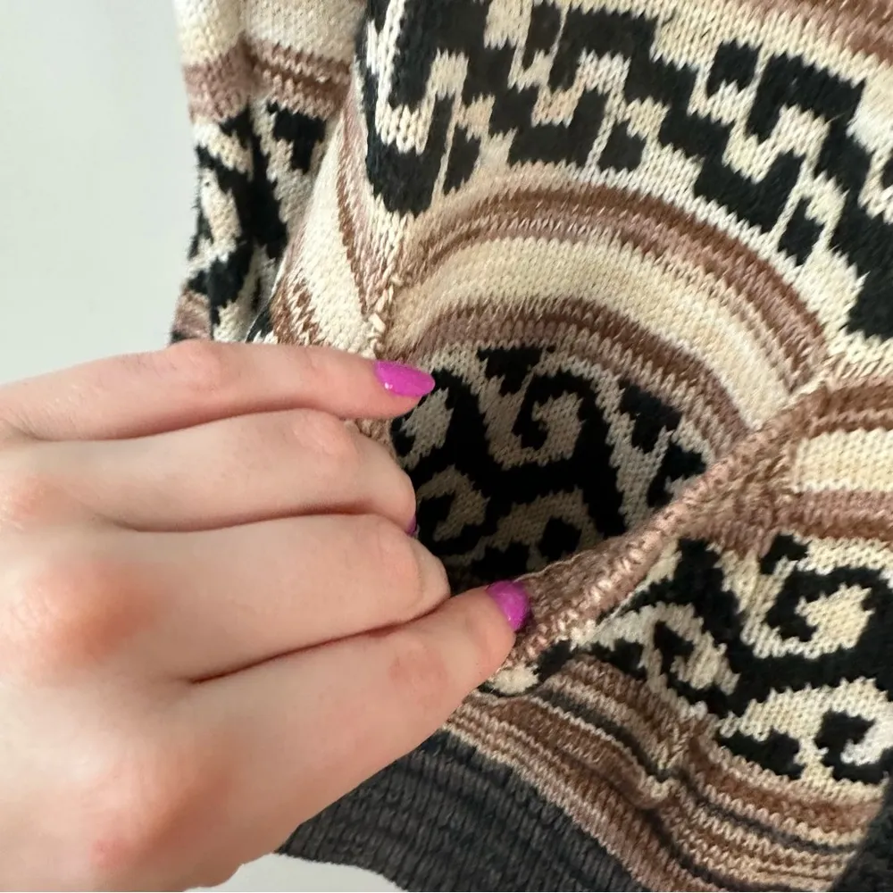 Lucky Brand | Tan, White, and Black Button Front Patterned Cardigan Size Large - Image 4