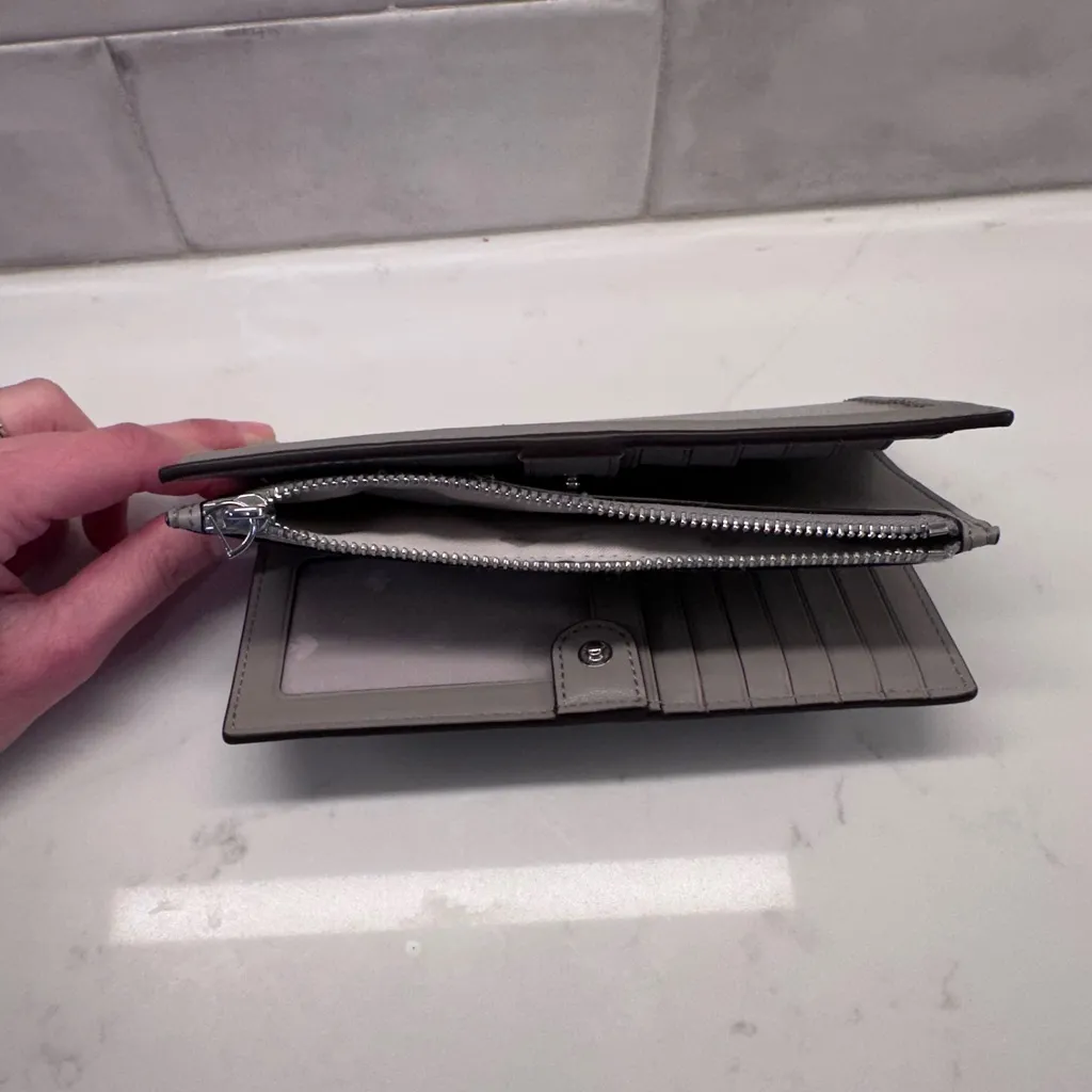 Kate Spade Patterson Drive Braylon Wallet Clutch Light Grey Designer Luxury - Image 8