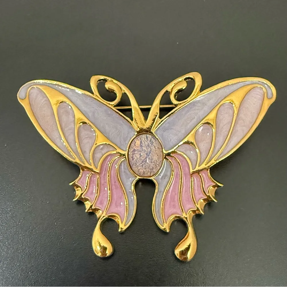 Vintage AVON Pastel Enamel Opal Jelly Belly Butterfly Brooch 21g. Pink - Image 2
