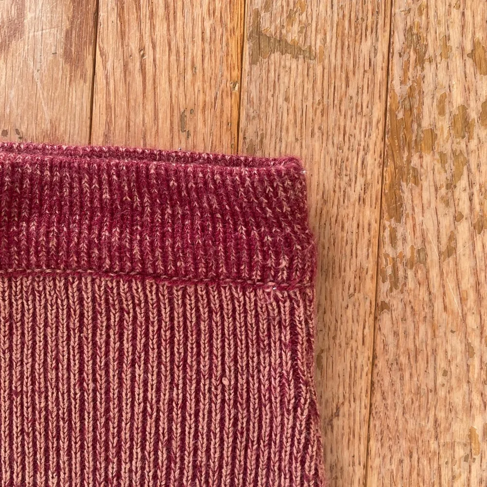 maroon burgundy red two toned knit skirt - Image 3