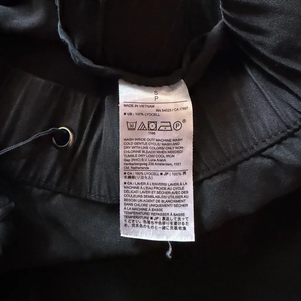 Banana Republic Factory Women’s Black Cargo Pants Size Small - Image 10