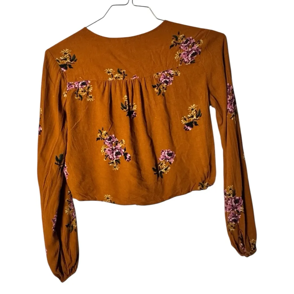 Wild Fable Women's Fall Floral  Theme Long Sleeve Crop Top Sz XS - Image 3