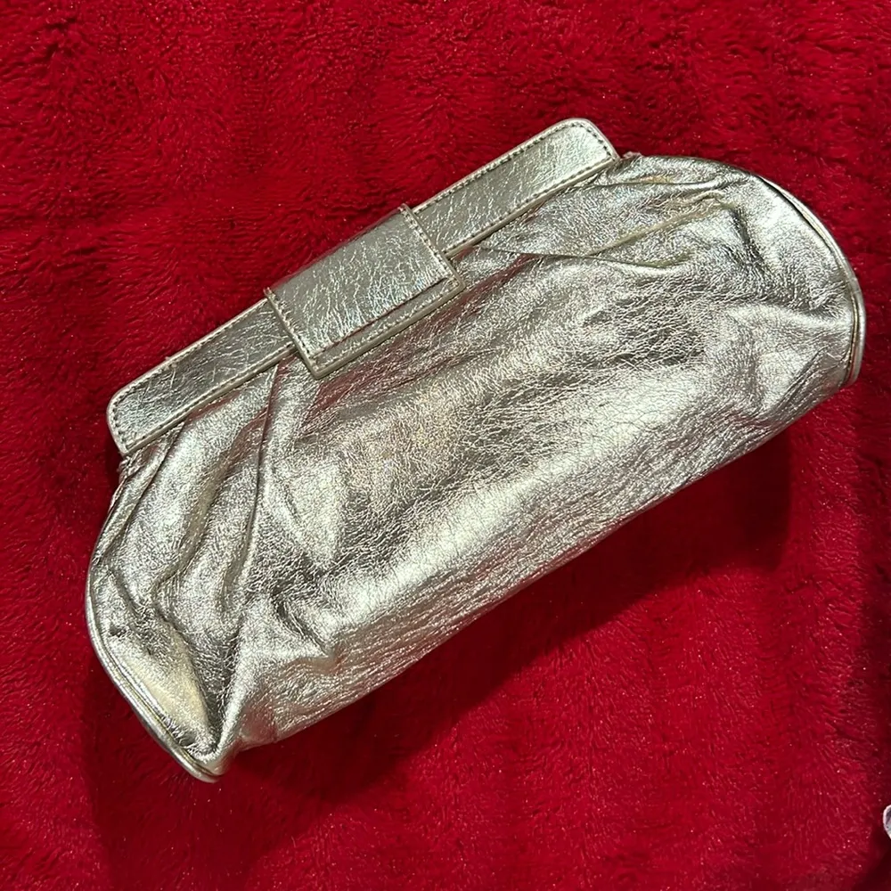 Gold Clutch Rhinestone Bedazzled Gem Circle Bag Soft Faux Leather Magnet Closure - Image 3