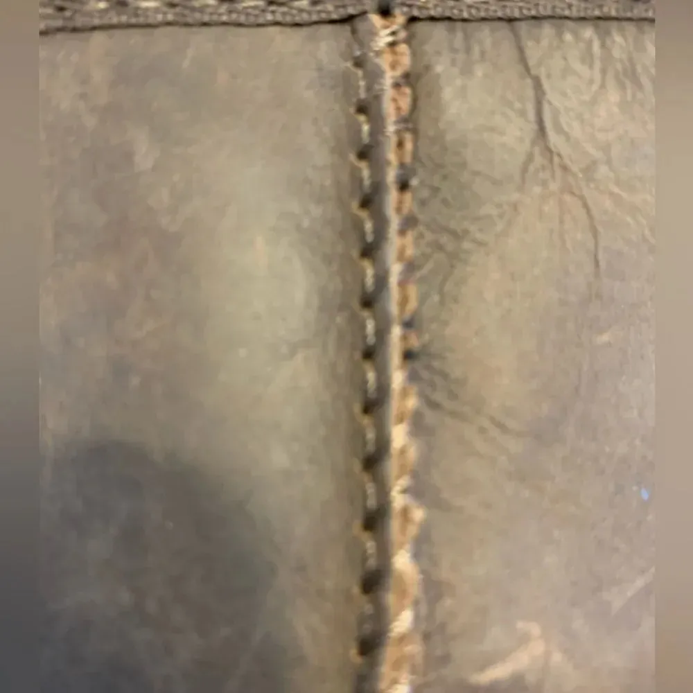 UGG  Women's Leather‎ Short II Boot Size 5 - Image 9