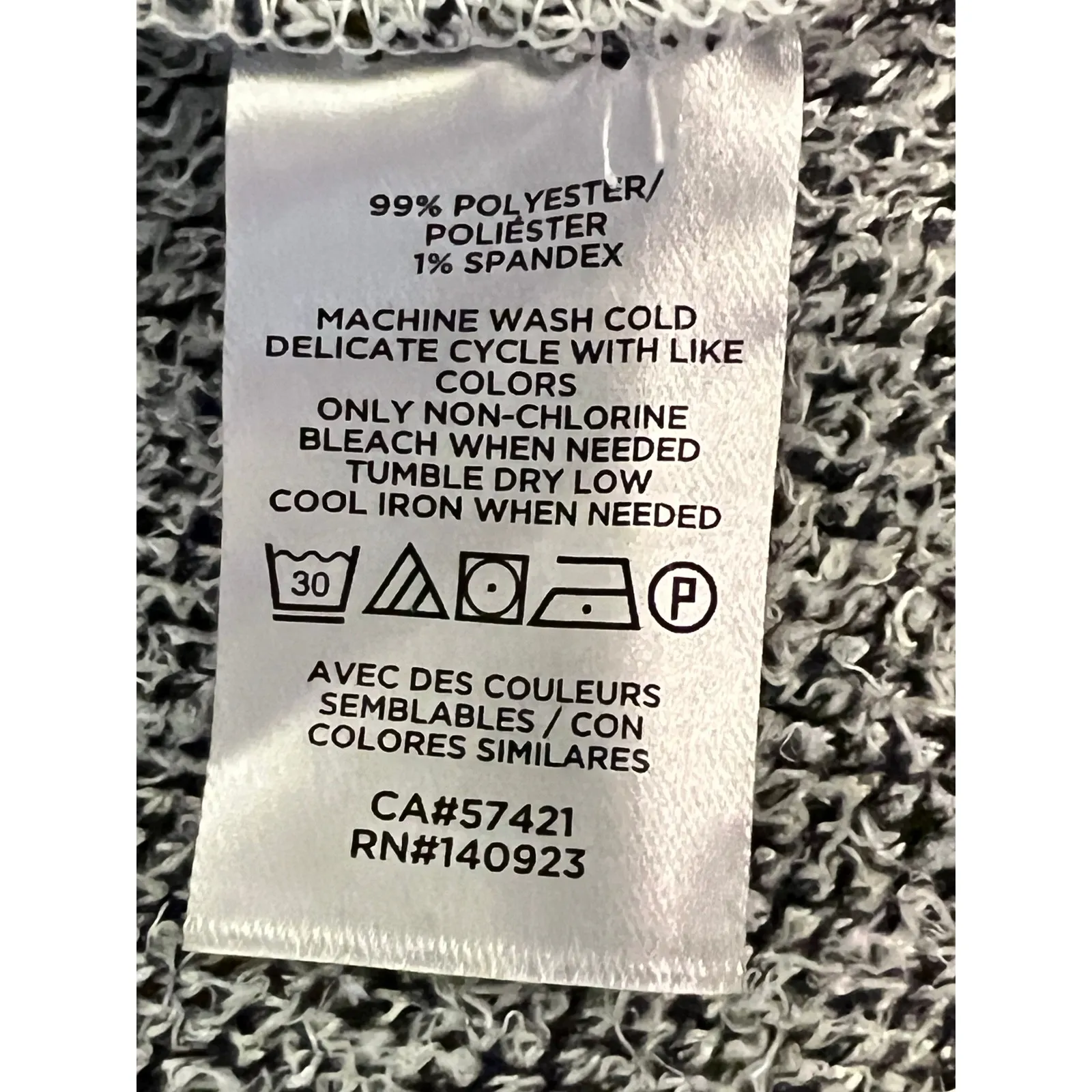 Loft Outlet snowflake fleece pullover seater Size XL White - Image 6