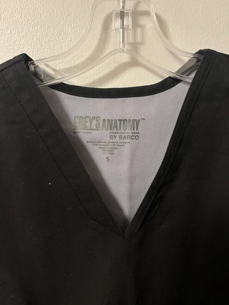 Grey's Anatomy Scrub Top - Image 2