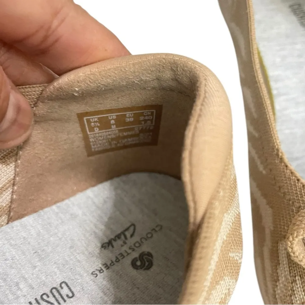 Clarks Cloudsteppers Knit Bow Flats Carly Hope Sand Tiger size 8M - Image 6