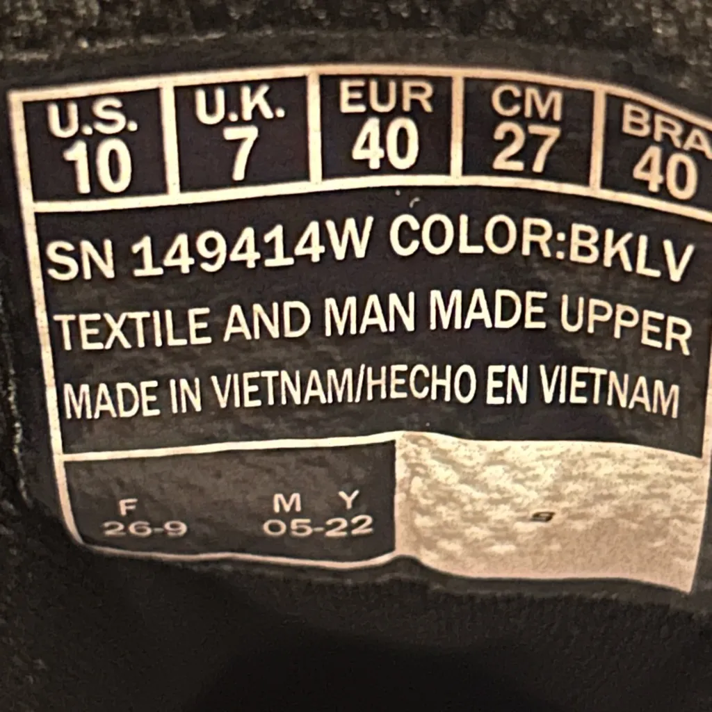 Skechers Women's Arch Fit Comfy Wave Lightweight Walking Shoes - Image 8