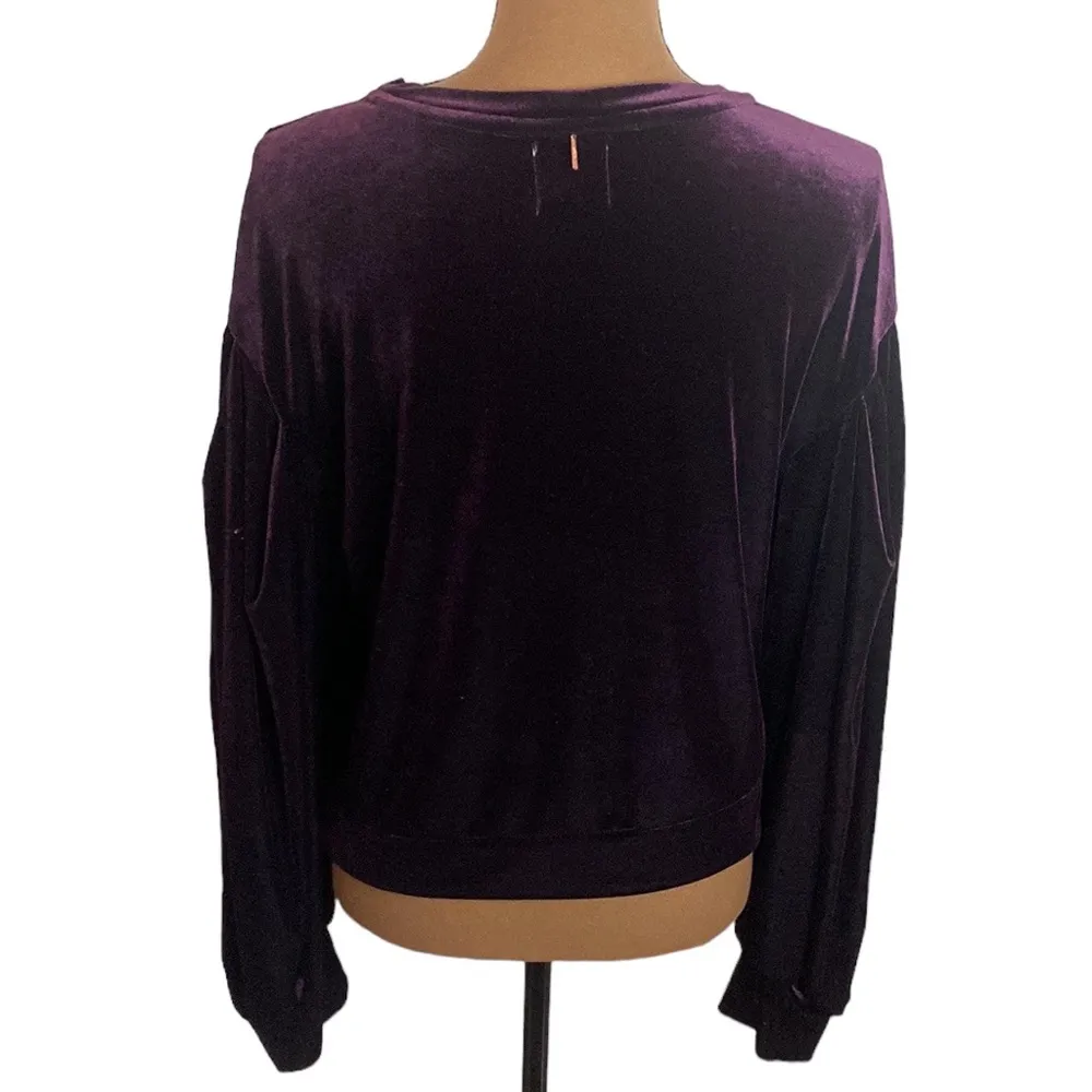 Misa Los Angeles je t’adore embroidered velvet balloon sleeve sweatshirt size S - Image 4