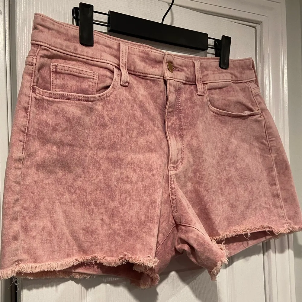 NWOT Universal Thread Size 12 Pink Tie Dye Acid Wash Stretch Cut Off Jean Shorts - Image 6