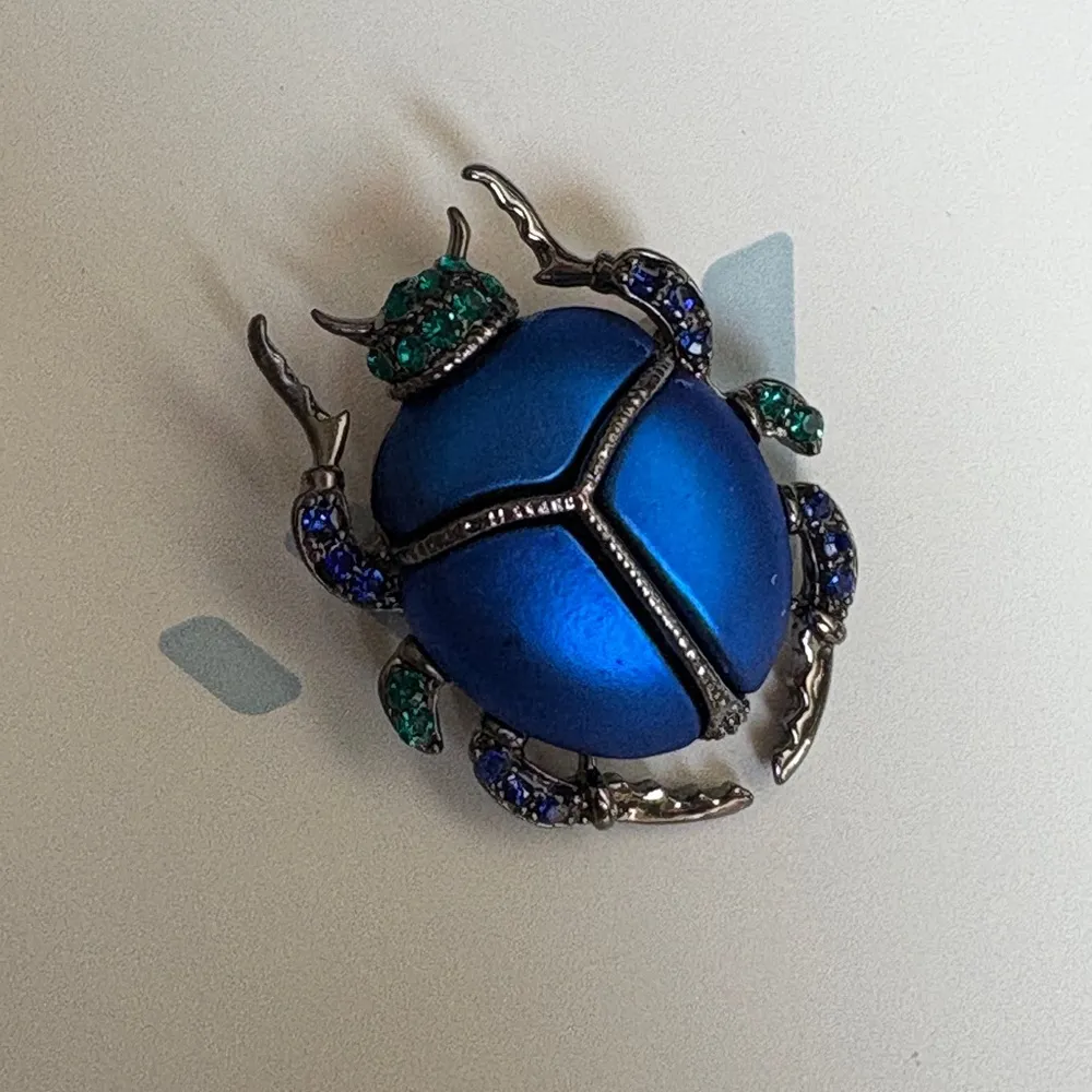 Unique Rhinestone Blue & Green Beetle Brooch - Image 3