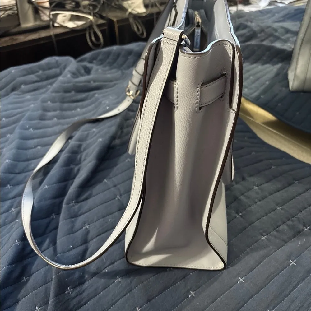 Michael Kors Dillon leather handbag  with matching wallet - Image 5