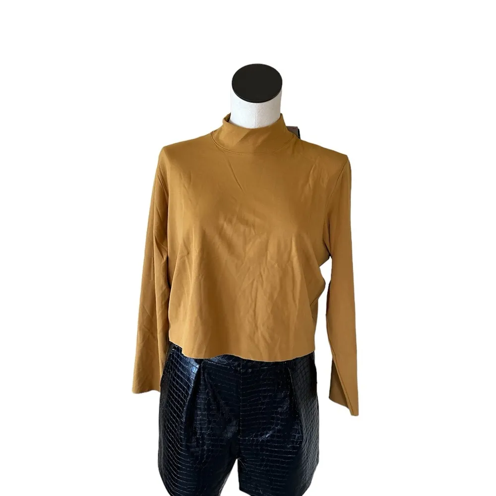 NWT NIKE Women's Yoga Dri-fit Luxe Long Sleeve Crop Top Mustard Yellow - Image 6